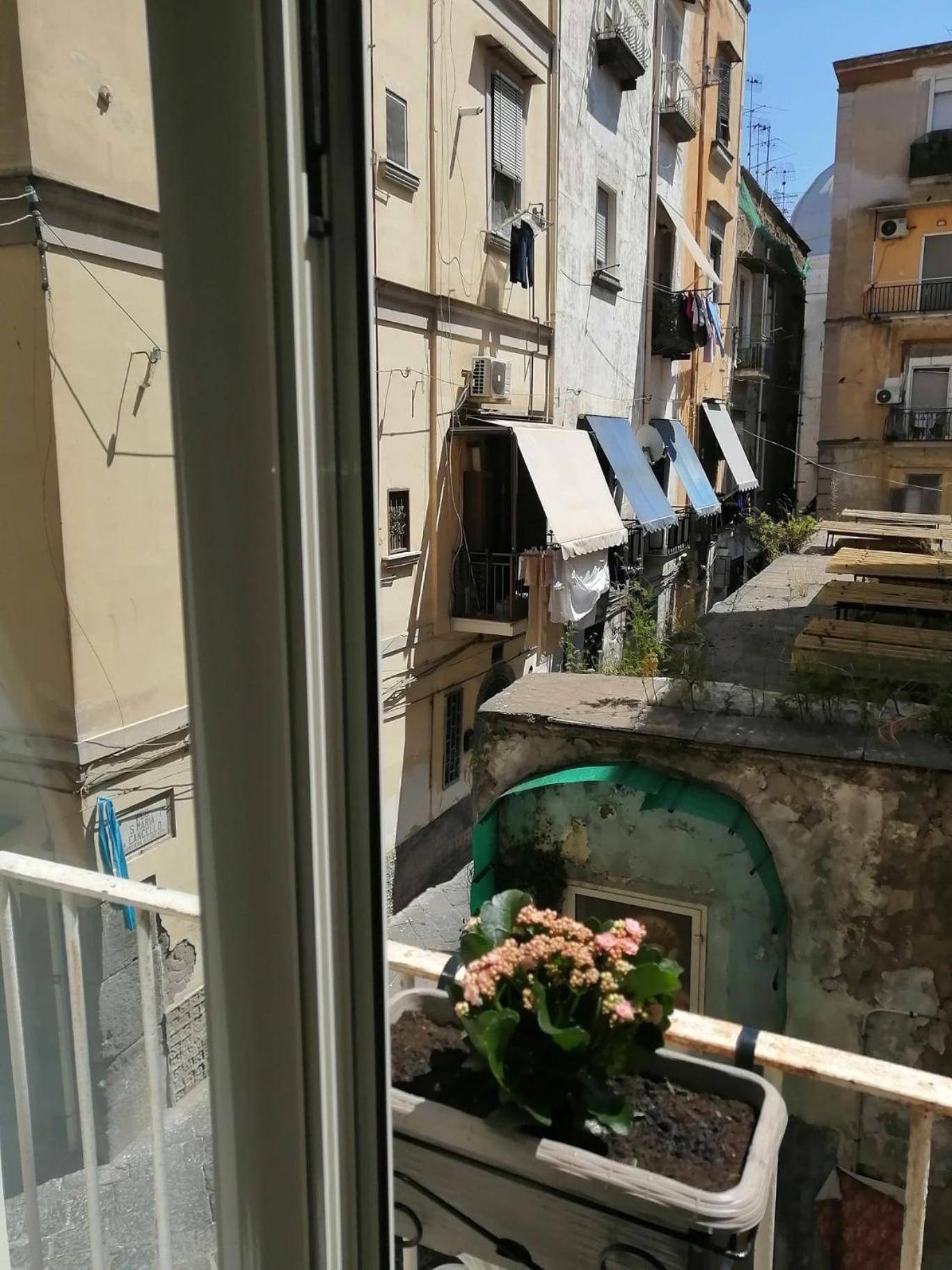 Il Vicoletto Sul Castello Nápoles Exterior foto